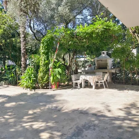 Gino House With 3*